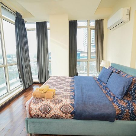 Cozy 2-Bedroom Apartment With King Beds, Balcony & Stunning Views At Elysium Islamabad Ngoại thất bức ảnh